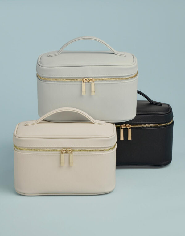 Boutique Vanity Case - Image 3